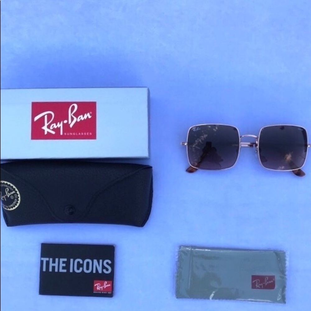 Ray-Ban Sunglasses 🔥